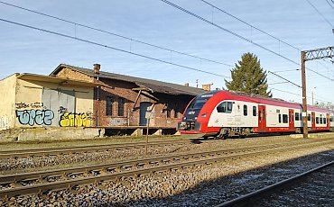 Są nowoczesne pociągi, jest nowoczesna infrastruktura, ale nie ma... nowoczesnego tempa? Radny Radosław Kempiński składa interpelację