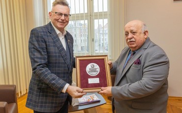 Leszek Kowalik nagrodzony prestiżowym Medalem Marszałka!