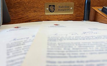 Bydgoscy kierowcy odsyłani z kwitkiem do Torunia i Włocławka? Radosław Kempiński składa interpelację