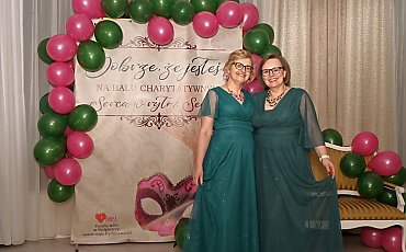 Ponad 14 tysięcy złotych na pomoc dla małego Maksia! Tyle „wytańczyli” uczestnicy balu parafii Najświętszego Serca Pana Jezusa w Bydgoszczy