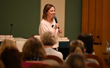 Świat mody i...wiary. Bydgoszcz odwiedziła Anna Golędzinowska - ewangelizatorka i była modelka