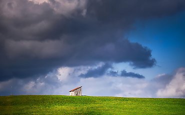 Przejściowe rozpogodzenia, chłodne noce i łagodny wiatr [POGODA]