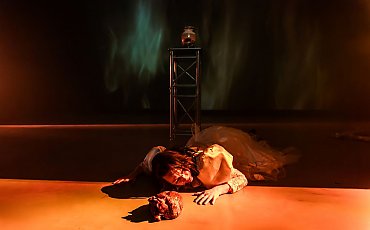 Między klasyką a prowokacją. „Wichrowe Wzgórza. Love to Die” w Teatrze Polskim