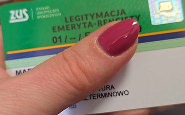 Liczba rent z tytułu niezdolności do pracy rośnie wraz z wiekiem. ZUS podsumowuje 2025 rok