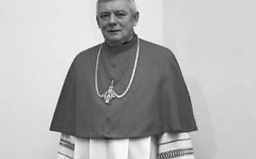 Nie żyje ks. prałat Teodor Paradowski, wieloletni proboszcz parafii Świętych Apostołów Piotra i Pawła w Bydgoszczy