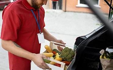 Uczeń lub student może od marca dorobić więcej do renty rodzinnej