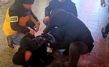 Oszukiwali starszych ludzi, ale do czasu! Bydgoscy i toruńscy kryminalni zatrzymali trzech członków zorganizowanej grupy przestępczej