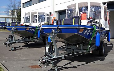 Nowy sprzęt dla policji w regionie. Łodzie i dron już w służbie