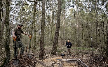 Nieoznaczone groby w lasach pod Bydgoszczą. IPN bada ślady niemieckich zbrodni