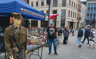 Bydgoszcz oddaje hołd bohaterom: Pilecki i Szary na Mostowej