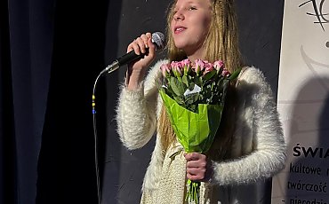 Ma 13 lat, wielki głos i stałych wielbicieli. Bianka Berezowska wystąpi w Światłowni