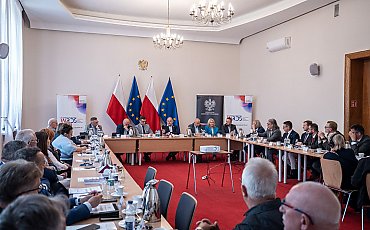 Spór o pieniądze na naukę. Region chce zmiany programu, uczelnie domagają się miejsca przy stole
