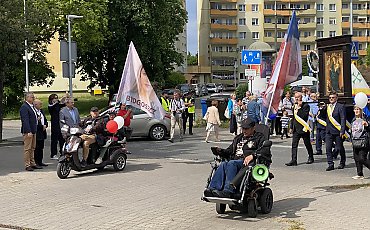 Bydgoski Marsz dla Życia i Rodziny przeszedł ulicami miasta. „Czas obronić małżeństwo”