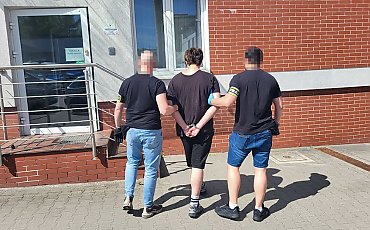 Oszukał  metodą „na pracownika banku”. 19-letni Ukrainiec zatrzymany przez policję