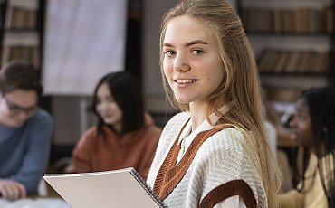 ZUS wypłaci rentę rodzinną także za wrzesień. Studenci pierwszego roku muszą jednak pamiętać o formalnościach