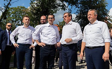 Schreiber broni Morawieckiego. Szekspir w tle coraz ostrzejszego sporu w PiS