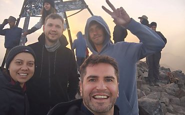 Rower zatrzymała żandarmeria, ale i tak weszli na szczyt! Jebel Toubkal zdobyty w 2,5 godziny