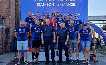 Podwójne złoto dla Bydgoszczy. Policjanci najlepsi w mistrzostwach Polski w triathlonie