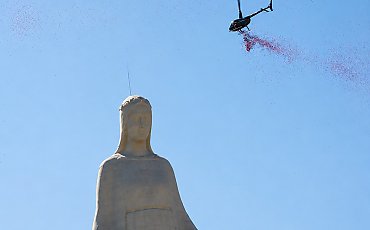 Najwyższa w Europie figura Maryi poświęcona w Konotopiu. Przybyło około dwóch tysięcy wiernych
