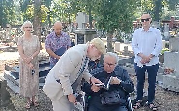 Pamięć przemawiała głosami poetów. Siódma rocznica śmierci Mieczysława Franaszka