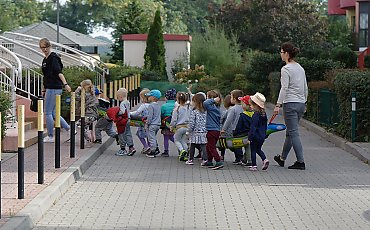Więcej policji przy szkołach. Rusza akcja „Bezpieczna droga do szkoły”