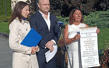 Spór o szkolne obiady. Konfederacja krytykuje ograniczenie mięsa