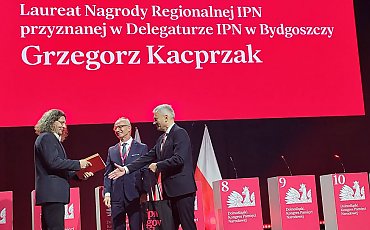 Bydgoski nauczyciel z prestiżową nagrodą IPN. Grzegorz Kacprzak wyróżniony za wychowanie patriotyczne