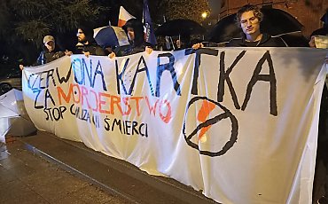 „Nie żałujemy ani jednego dnia”. Poruszające świadectwa podczas manifestacji w obronie życia w Bydgoszczy
