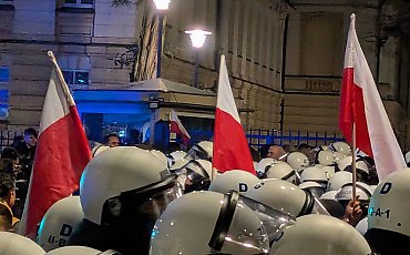 [KOMENTARZ TYGODNIKA] Od różnicy zdań do wojny wszystkich ze wszystkimi 