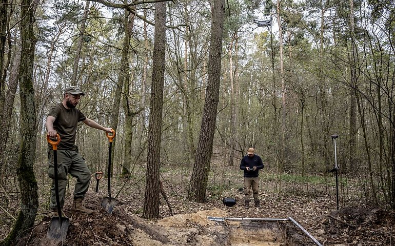 Nieoznaczone groby w lasach pod Bydgoszczą. IPN bada ślady niemieckich zbrodni