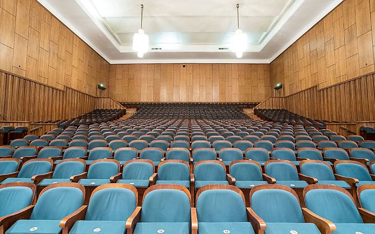 [OKIEM TYGODNIKA] Art déco pod strzechą, czyli miejsce dla historii 