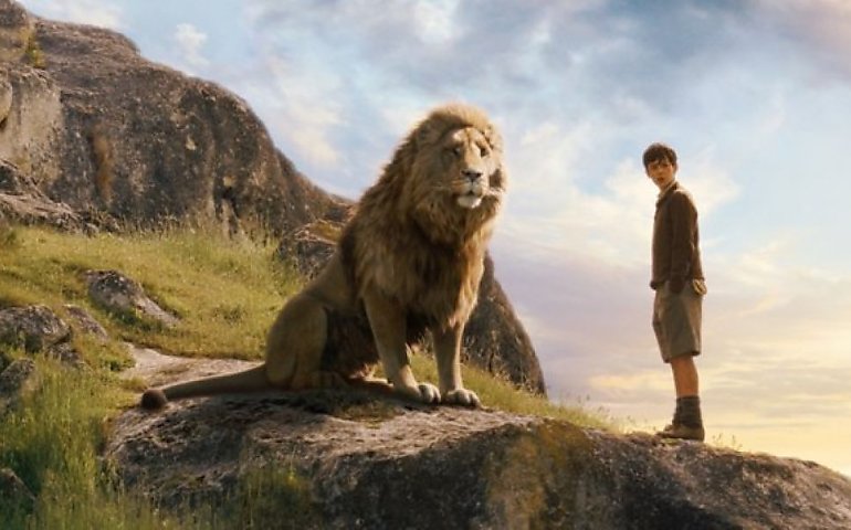 Lwica, czarownica i… nowa szafa poprawności politycznej? Nowa „Narnia” już budzi pytania