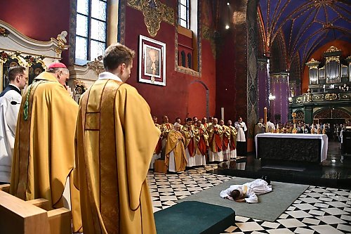 Diecezja bydgoska ma nowego kapłana. Święcenia w katedrze