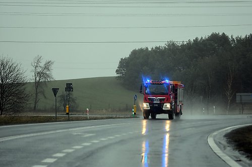 I znów zderzenie na „drodze śmierci”. Przyłubie okrywa się czarną sławą [WYPADEK, AKTUALIZACJA]