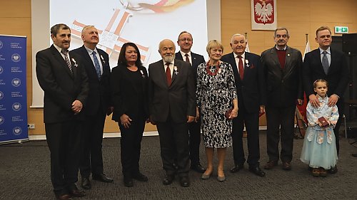 Bohaterowie Wolności uhonorowani w Bydgoszczy – Krzyż Wolności i Solidarności dla zasłużonych