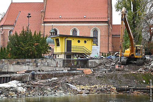 Nowa przepławka i nowe schody na Wyspie Młyńskiej