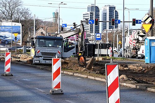 Modernizacja ul. Toruńskiej nabiera tempa – rozbiórki na finiszu