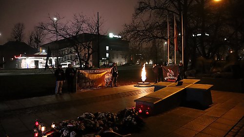 Bydgoscy Patrioci uczcili rocznicę zwycięskiego powstania [WIDEO]