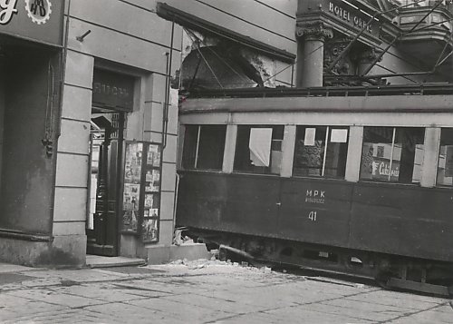 Tramwaje wjeżdżały w podcienia bydgoskich kamienic już pół wieku temu!