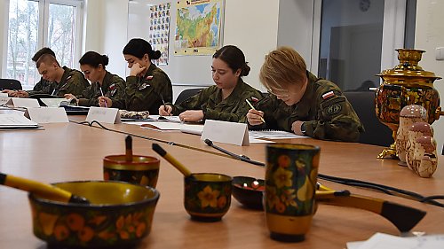 Żołnierze WOT uczą się rosyjskiego – nowy kurs w CSWOT w Toruniu
