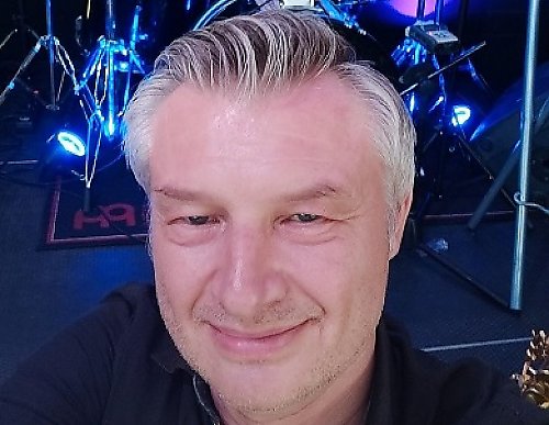 Muzyczne światy Roberta Korwela – koncert w Światłowni pełen przyjaźni i pasji