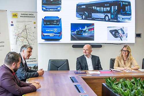 Miliony na nowe autobusy! Już zimą pojadą nimi mieszkańcy regionu