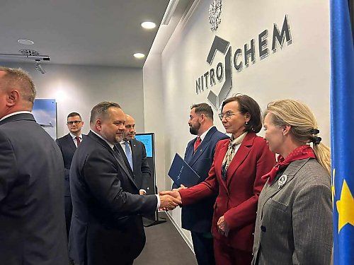 Nitro-Chem otwiera drzwi studentom! Politechnika Bydgoska podpisała przełomowe porozumienie