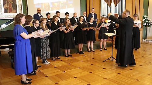 Zobacz i posłuchaj! Nowe organy w Bydgoszczy robią wrażenie – a wykład profesor zadziwił wszystkich!