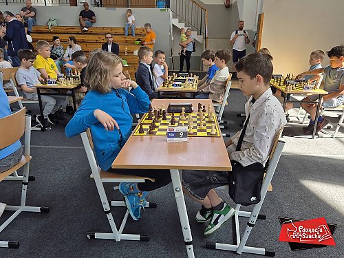 Szachowa bitwa młodych umysłów! Bydgoszczanie i Osielsko na podium największej ligi w regionie!