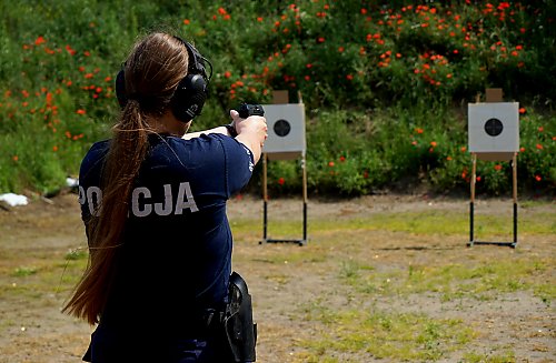Kobiety z glockami, mężczyźni z berettami! Zobacz, kto zgarnął Puchar Komendanta Policji w Bydgoszczy!