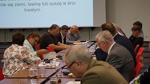 Rolnicy oszukani, uprawy zniszczone, ryby zjedzone! Wojewoda zapowiada działania – mamy szczegóły