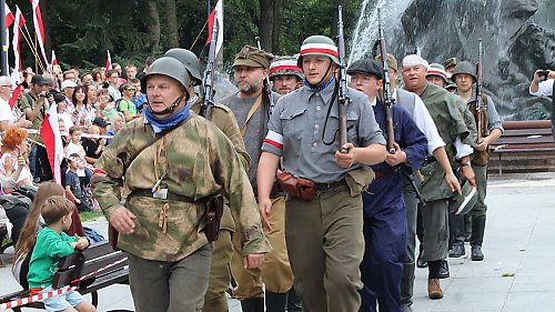 Bydgoszcz pamięta Powstanie Warszawskie – 81. rocznica w Parku Kazimierza Wielkiego [WIDEO]