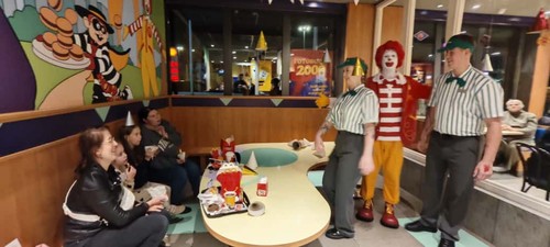 Nowa restauracja McDonald's w Bydgoszczy – powrót do lat 2000!