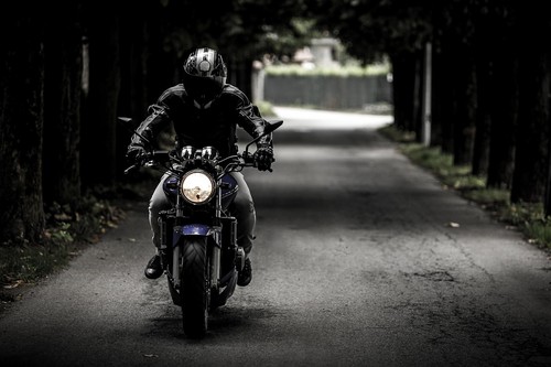 Zapowiedzi lepszej przyszłości dla motocyklistów: Kujawsko-pomorscy policjanci podsumowują kampanię